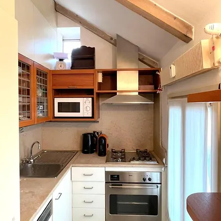 Accomodo MIL68 Loft Centro Storico-3
